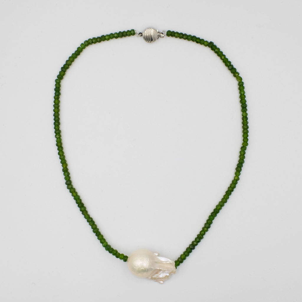 Protection Agate stones with Baroque Pearl choker necklace