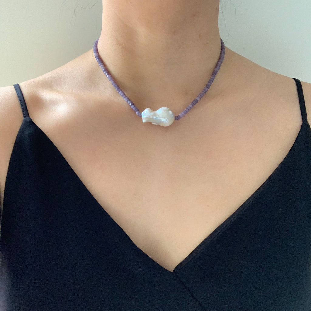 Protection Agate stones with Baroque Pearl choker necklace